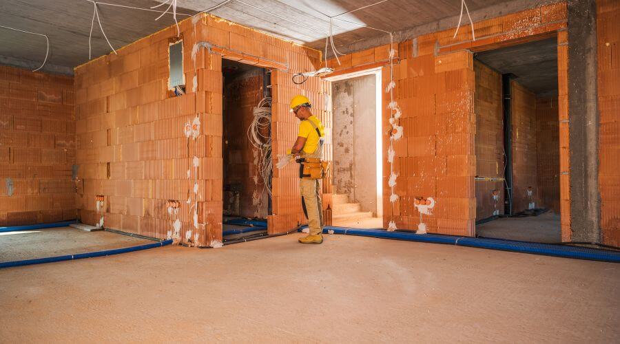 Expert Emergency Roof Repairs services in Bolivar, OH